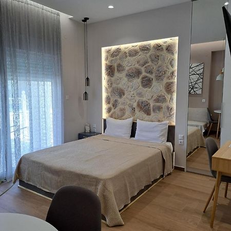 Eclectic Studio With Stone Volos Esterno foto